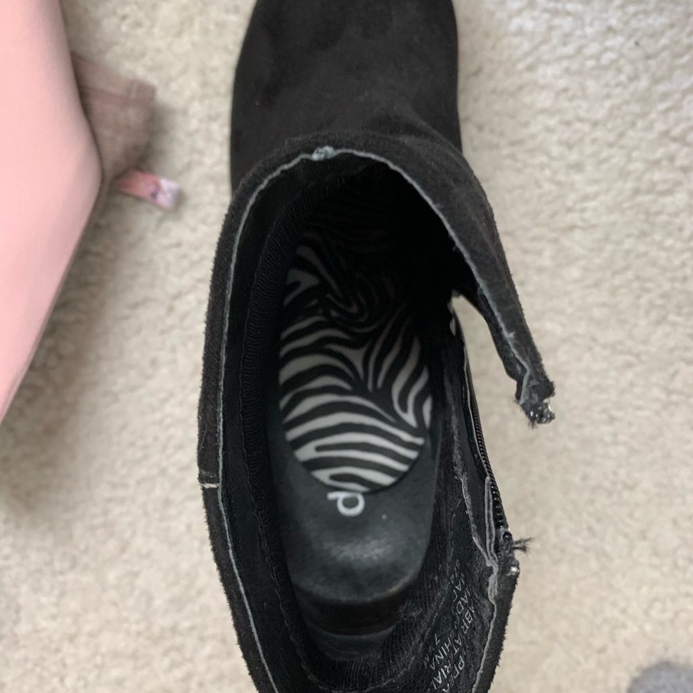 Diba Ankle Booties w/ Foot Pad - Picture 4 of 4